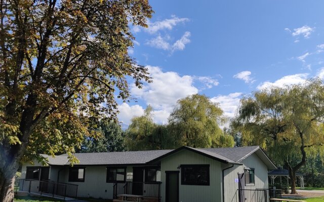 Pathfinder Camp Resorts  Agassiz