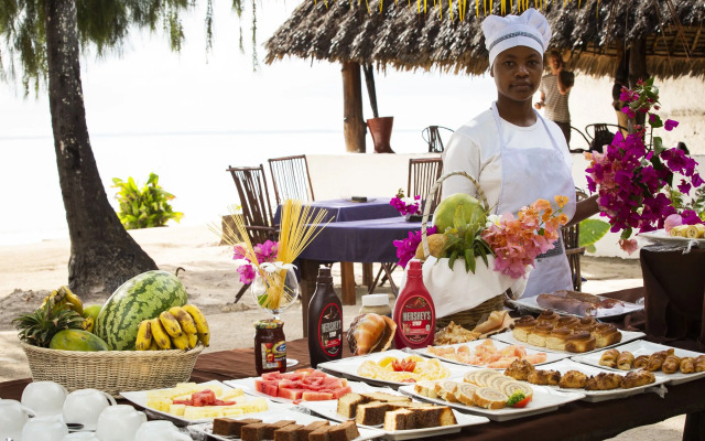 Zanzibar Vera Beach by Moonshine