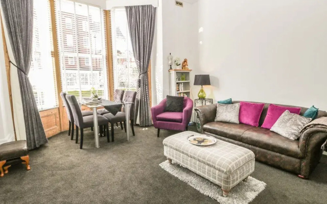 Esplanade Gardens, Apartment 1