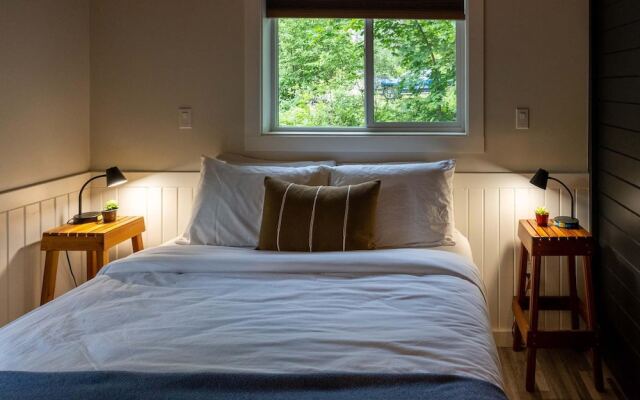 Barefoot Villas Cabin 1 Beaver w/ Hot tub