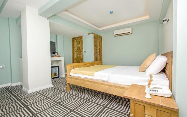 Dimora Boemo Hotel