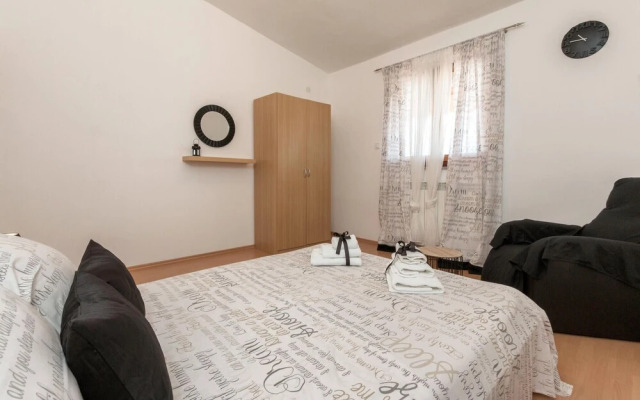 Nice Home in Pula With Wifi and 3 Bedrooms