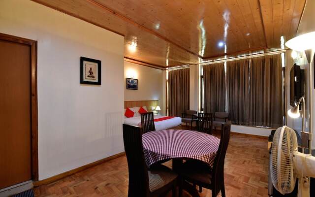 OYO 1492 Hotel Broadway Inn