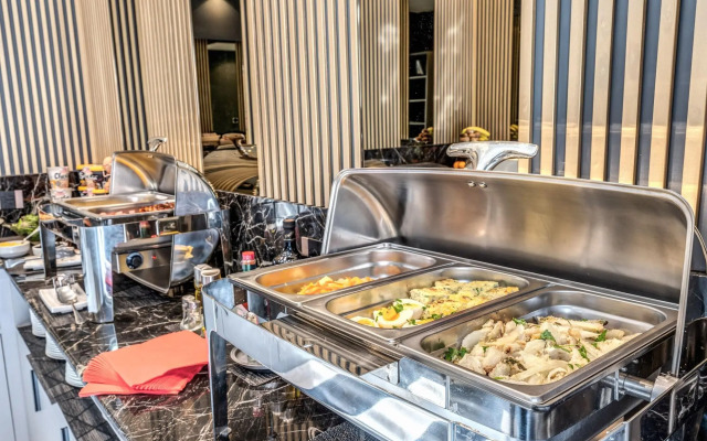 CC Palace Hotel Roma