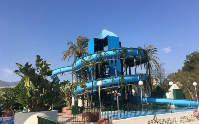 Apartamentos Benal Beach