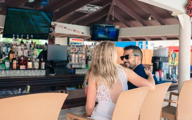 Skipjack Resort & Marina