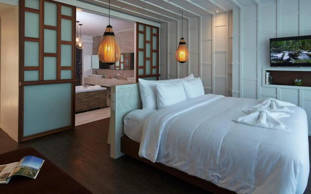 The Whe-la Wha-le Hotel