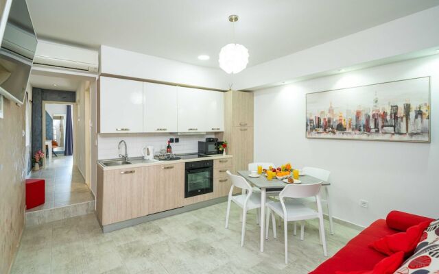 Mata Family Apartments