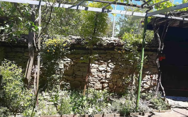 Lovely 5-bed Authentic House in the Arbanasi