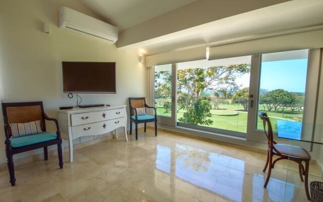 Private Villa with Pool and Golf Cart