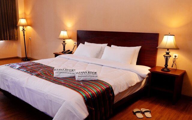 Istana Hotel & Resort