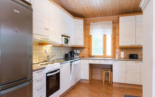 Hot pool cottage iitu