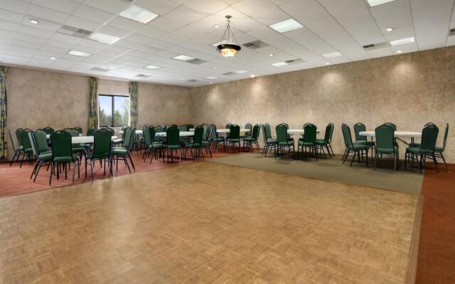 Oh St Joseph Resort Hotel