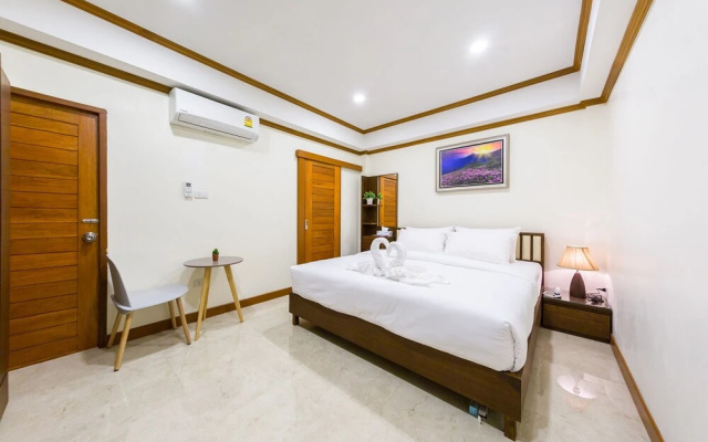 Suthep Home & Hostel