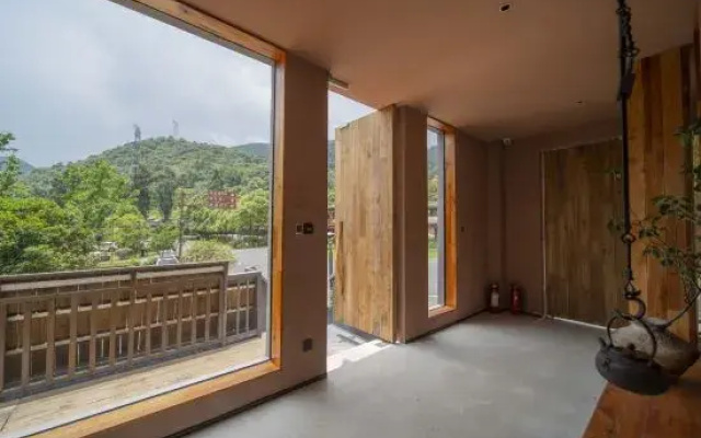 Old Time Homestay (Zixingdong Jianghu Scenic Area)