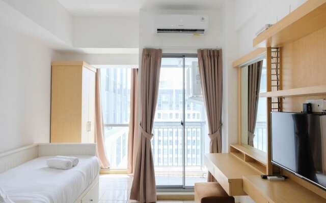 Comfy Studio Apartment at M-Town Residence near Summarecon Mall