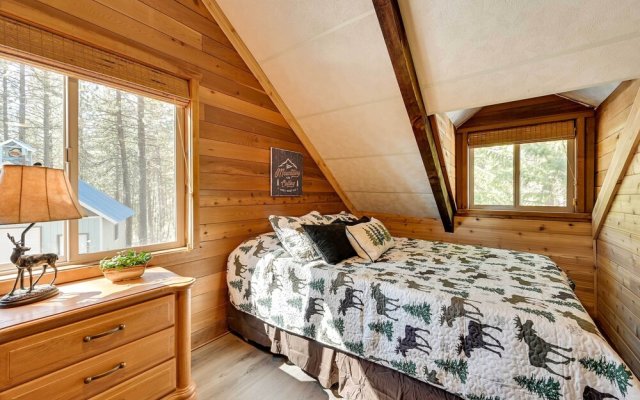 Secluded Garden Valley Cabin w/ Deck & Views!