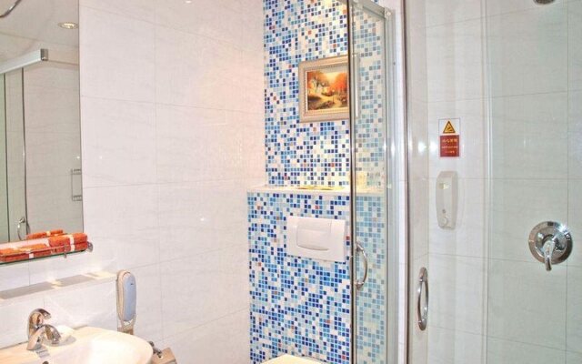 Donghu Guest House