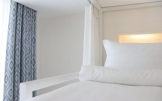 ResT Bangkok Poshtel