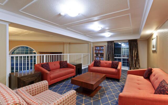Holiday Inn Hotel & Suites San Mateo-San Francisco SFO by IHG