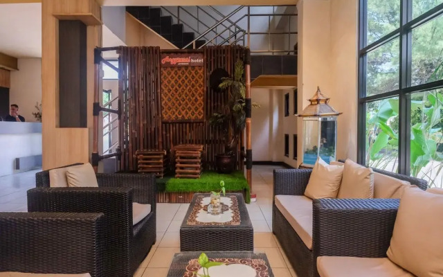 Urbanview Hotel Anggraeni Jatibarang