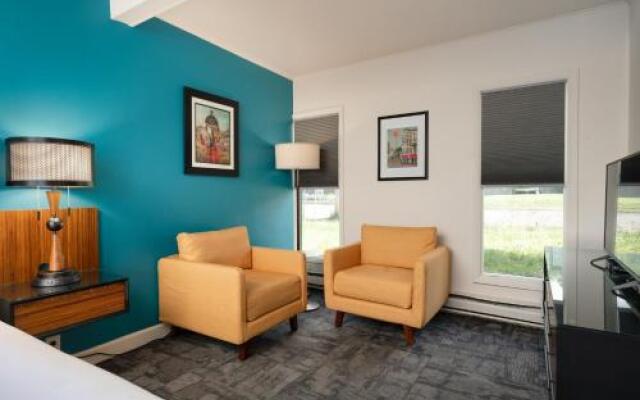 Royal 7 Budget Inn Motel
