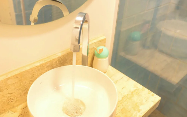 SUH Centro 03 metro e rio antigo