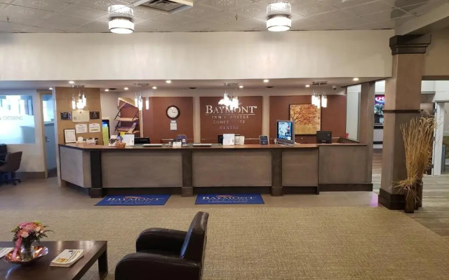 Baymont Inn & Suites Red Deer - Hotel in رد دير - Photo 2