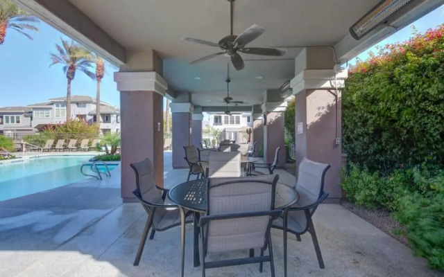 Scottsdale Condo Overlooking Golf Course