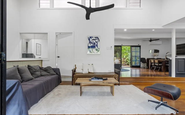 Spacious 3-bed Stay With Balcony and BBQ – Guest Rooms – Brisbane