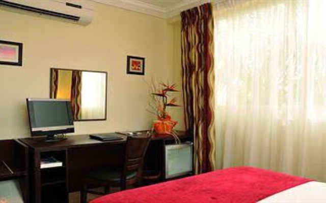 Ph Hotels Accra