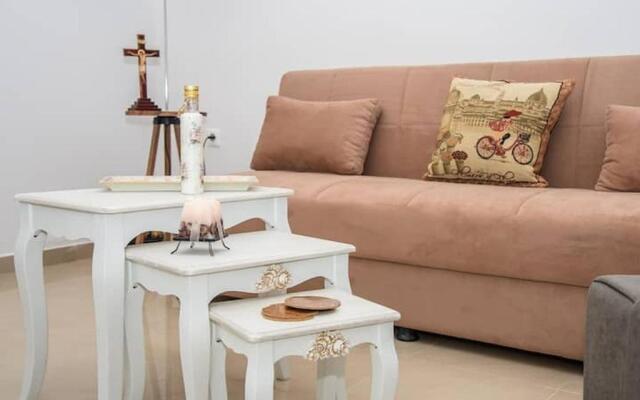 Eliora Studio & Aelia Apartment