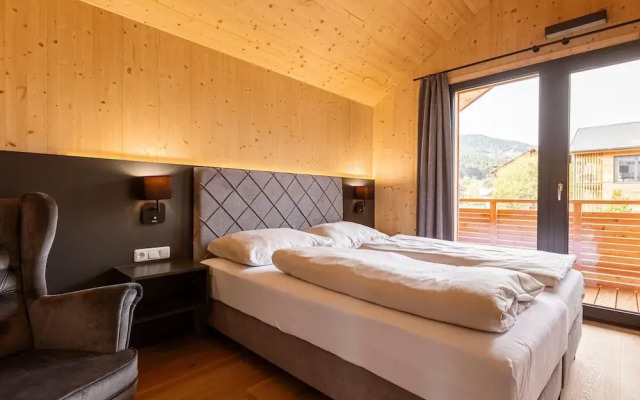 Attractive Holiday Home With Pool