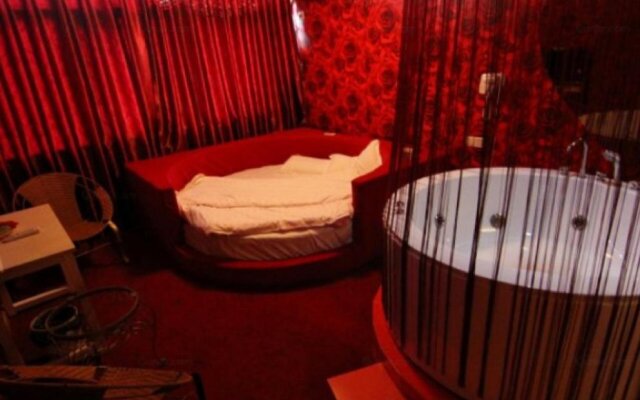 Jurong Love Theme Hotel