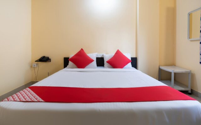 Ashrey Comforts By OYO Rooms