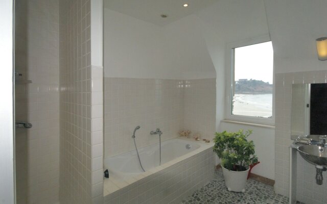 Luxurious Villa in Locquirec With Terrace