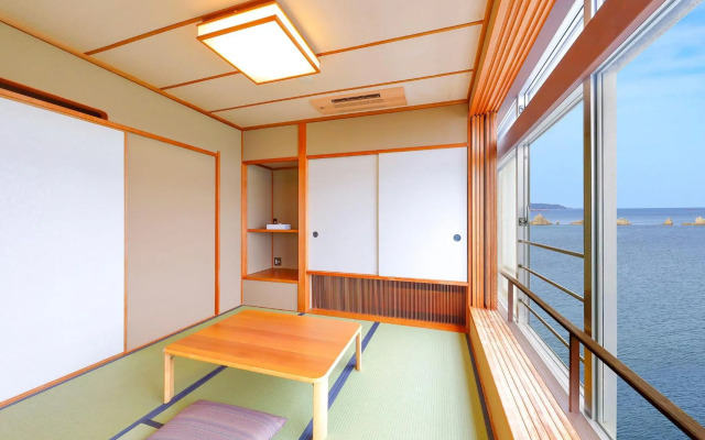 Ooedo Onsen Monogatari Nanki Kushimoto