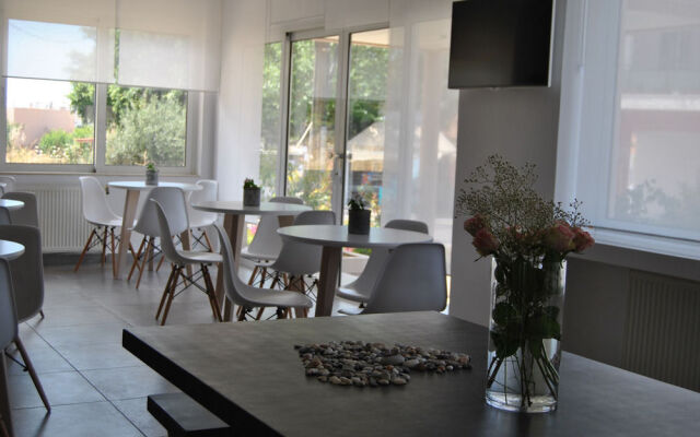 Theofilos City Hotel