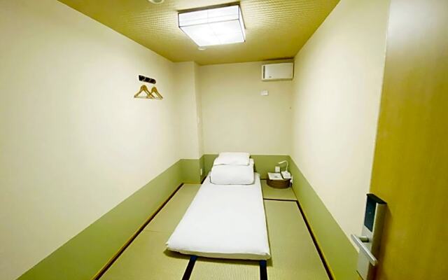 GuestHouse017徳島個室 飲食街中心 阿波踊り会館7分 文理&徳島大学 アスティとくしま車8分