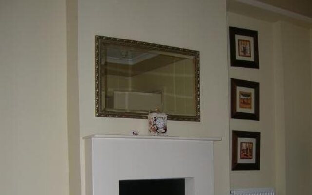 Alfred's Lodge - B&B