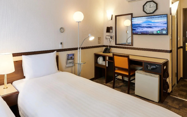 Toyoko Inn Osaka Itami Kuko