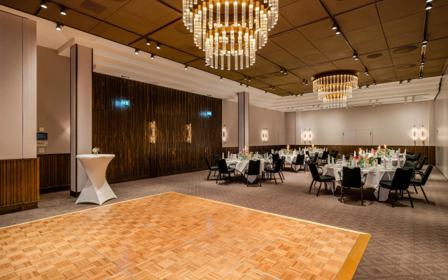 Radisson Blu Senator Hotel