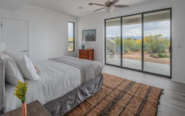 Fallbrook by Avantstay | Luxury Home on 40acres W/Pool, Putting Green & Rooftop