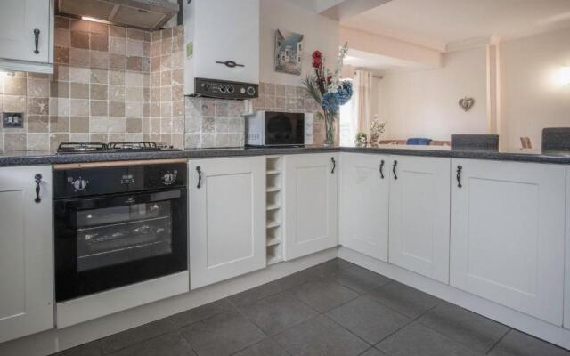Sea Breeze Apt 3 - 2 Bedroom - Horton Beech