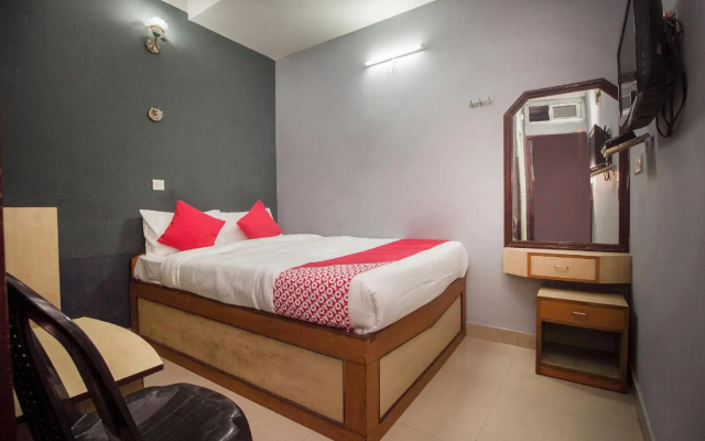OYO 10695 Hotel Niladri Palace