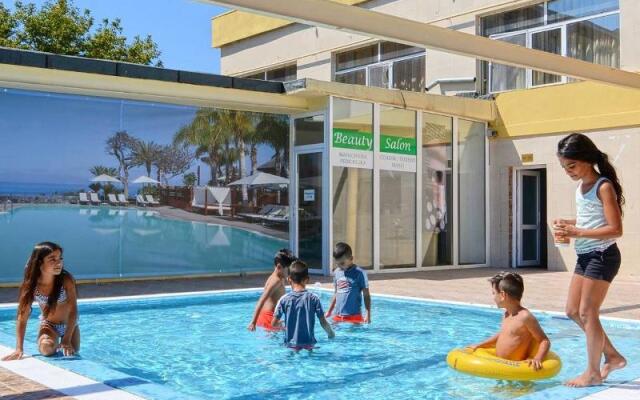Queen Vera Hotel