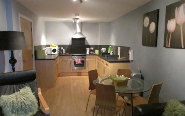 Cheltenham Plaza - Bliss Apartments
