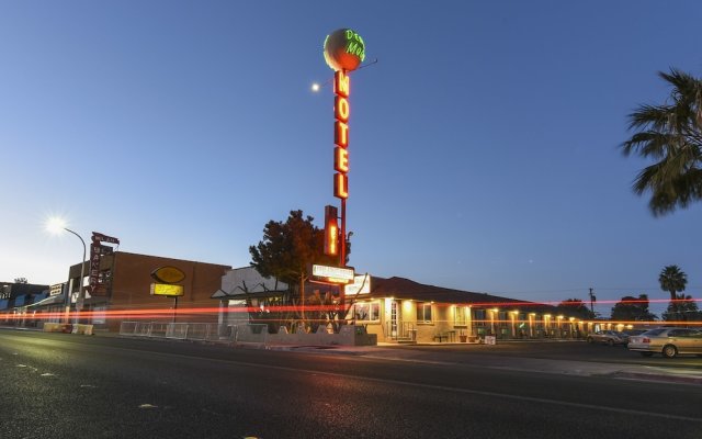 Desert Moon Motel