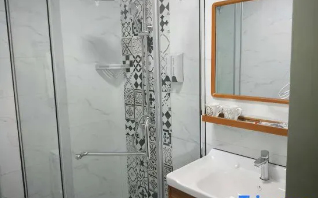 Orange Red Hotel (Ningbo Zhejiang University Software College Store) – Bathroom – Ningbo
