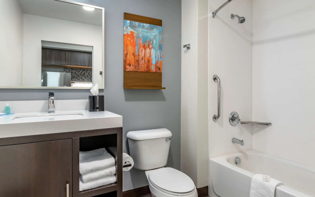 Mainstay Suites Waukeewest Des Moines